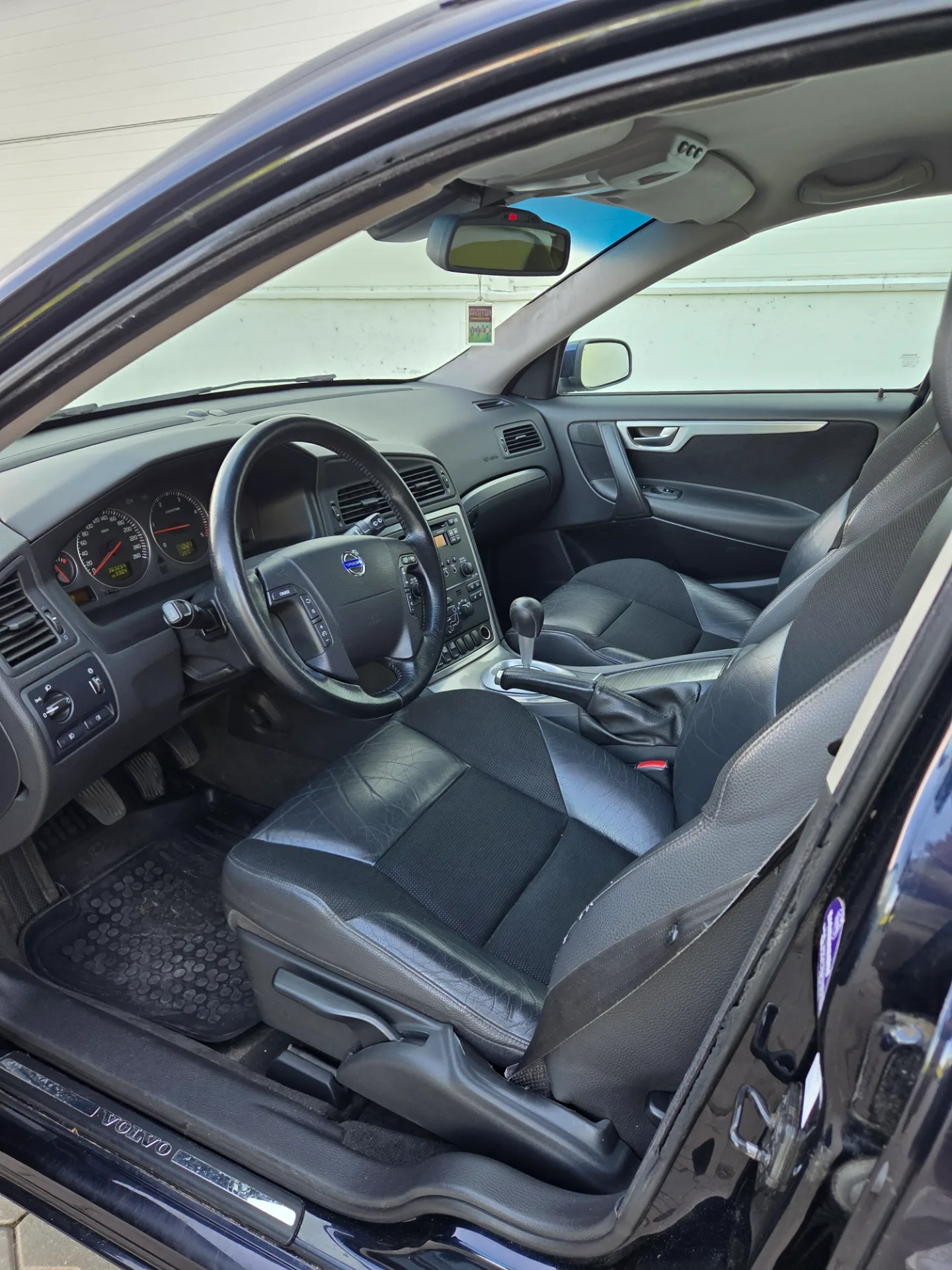 Volvo V70, 2006 — 33