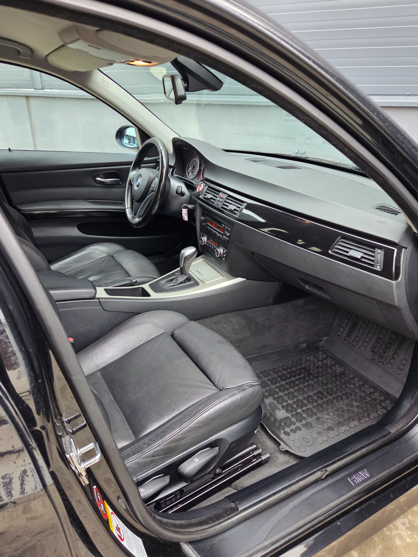 Bmw 330, 2007 — 25
