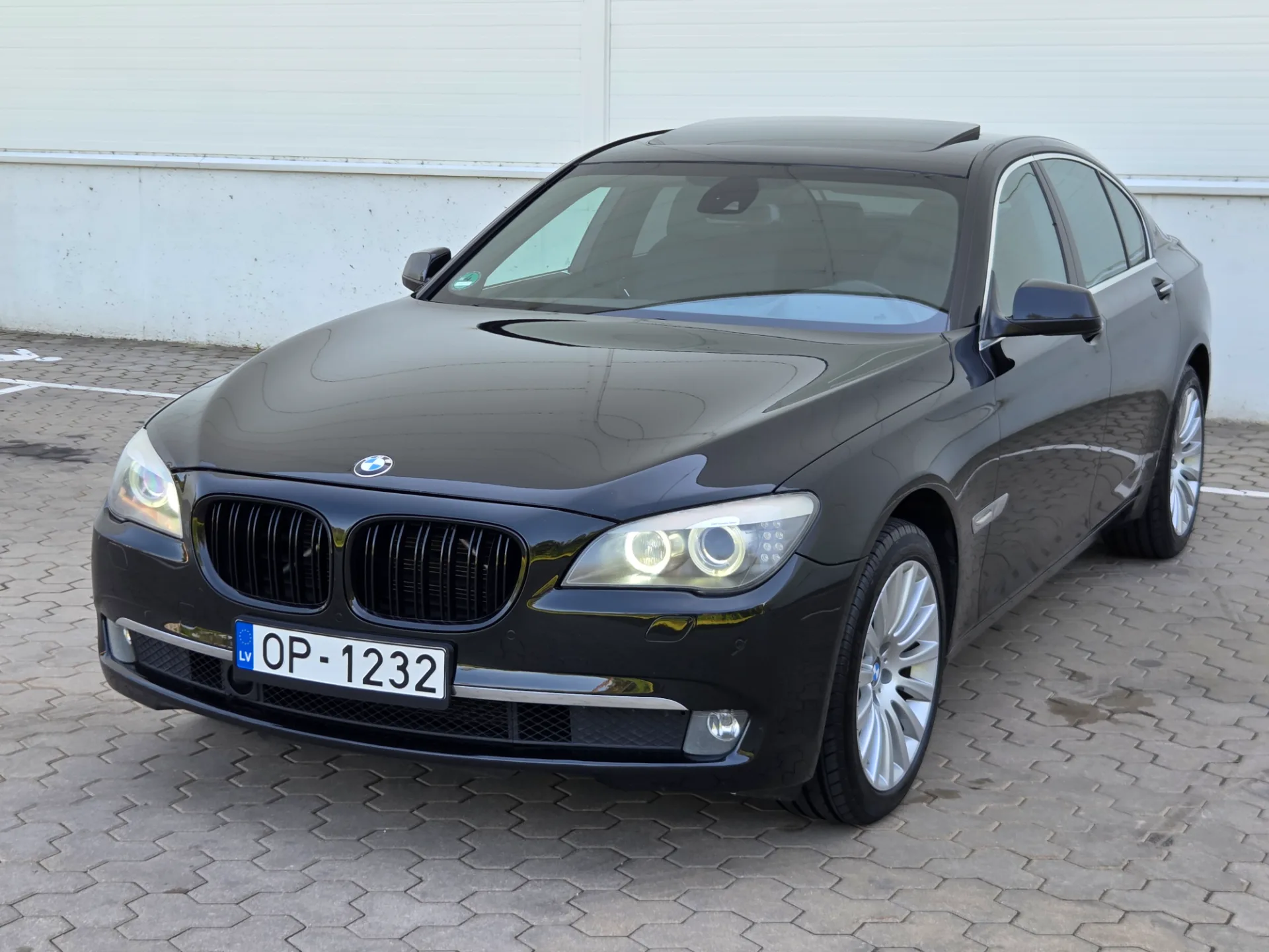 BMW 730, 2011 — 11