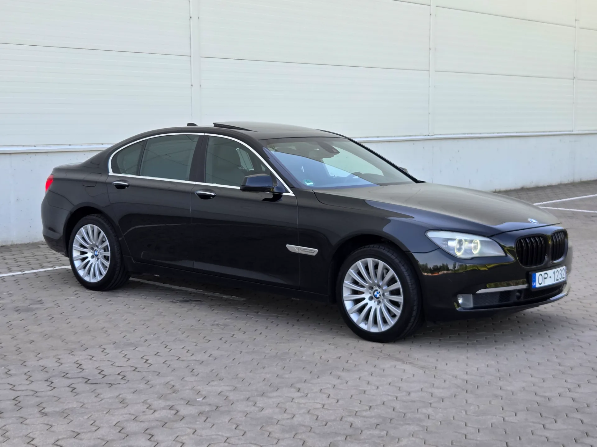 BMW 730, 2011 — 12