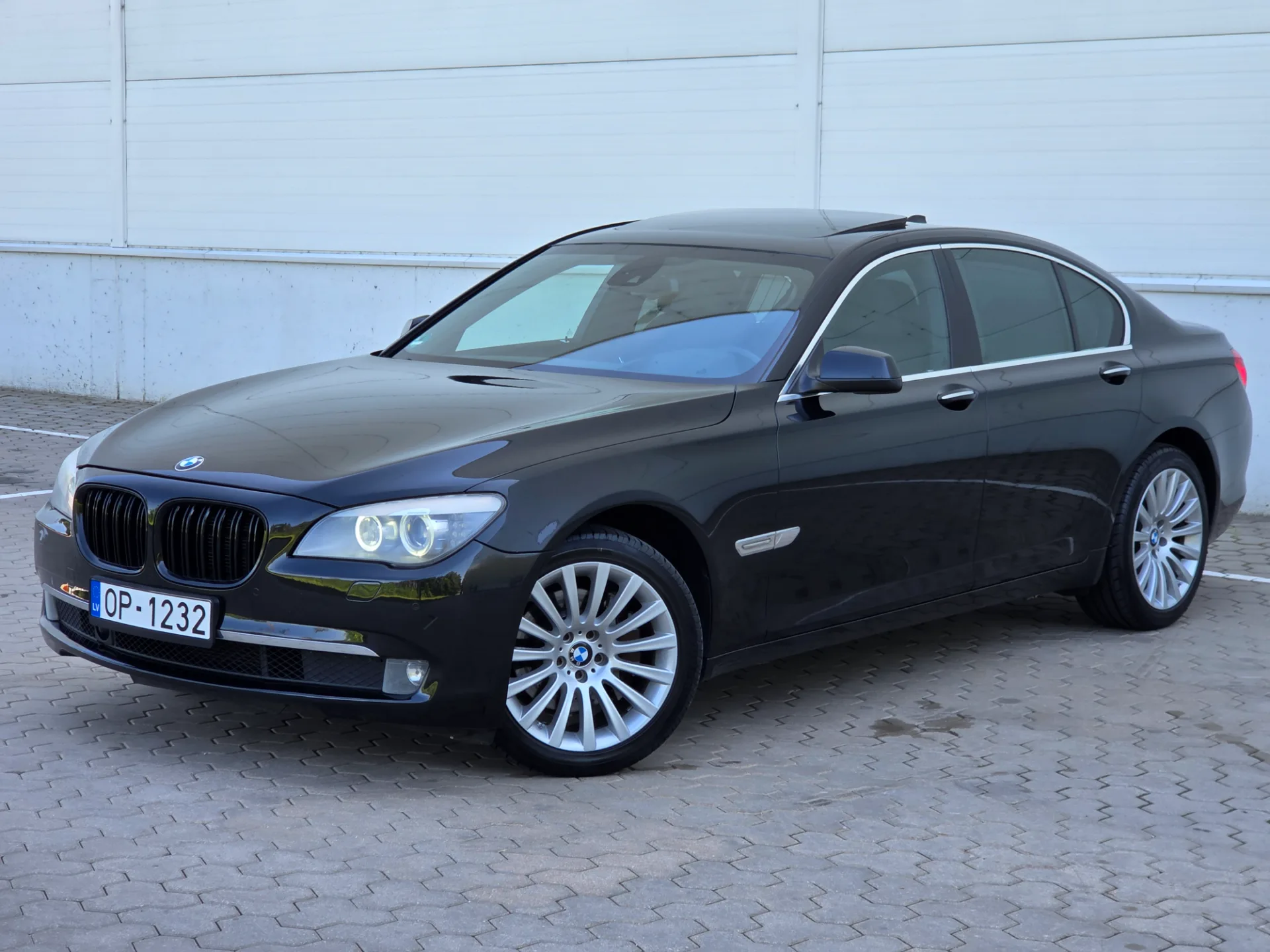 BMW 730, 2011 — 16