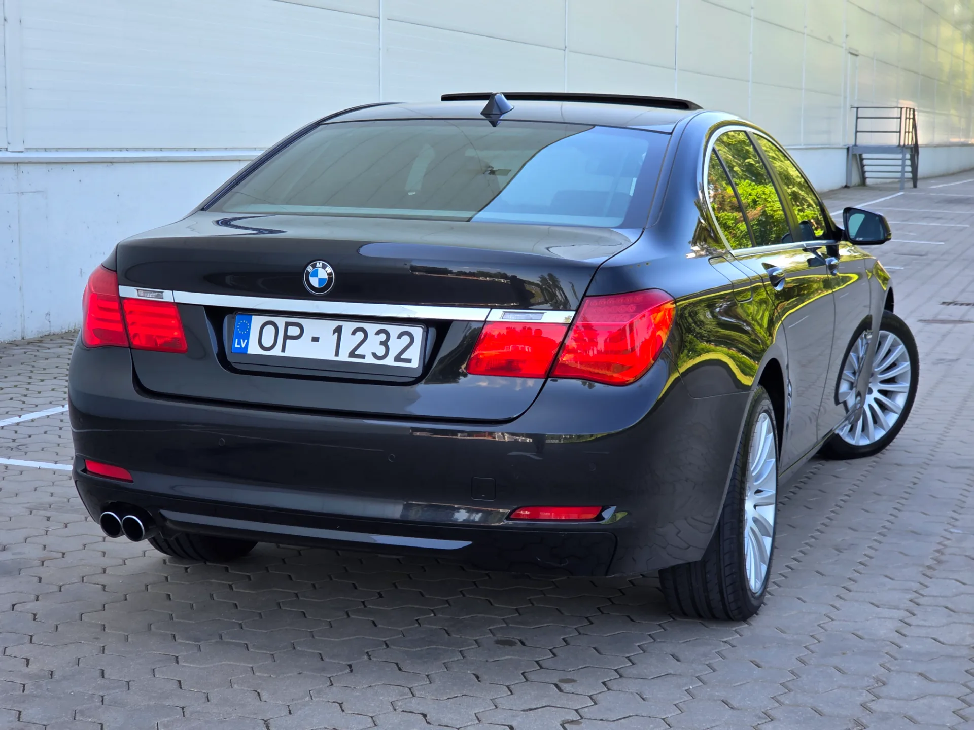 BMW 730, 2011 — 19