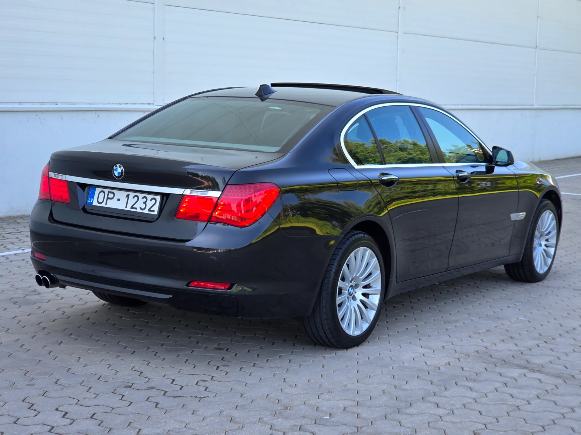 BMW 730, 2011 — 21
