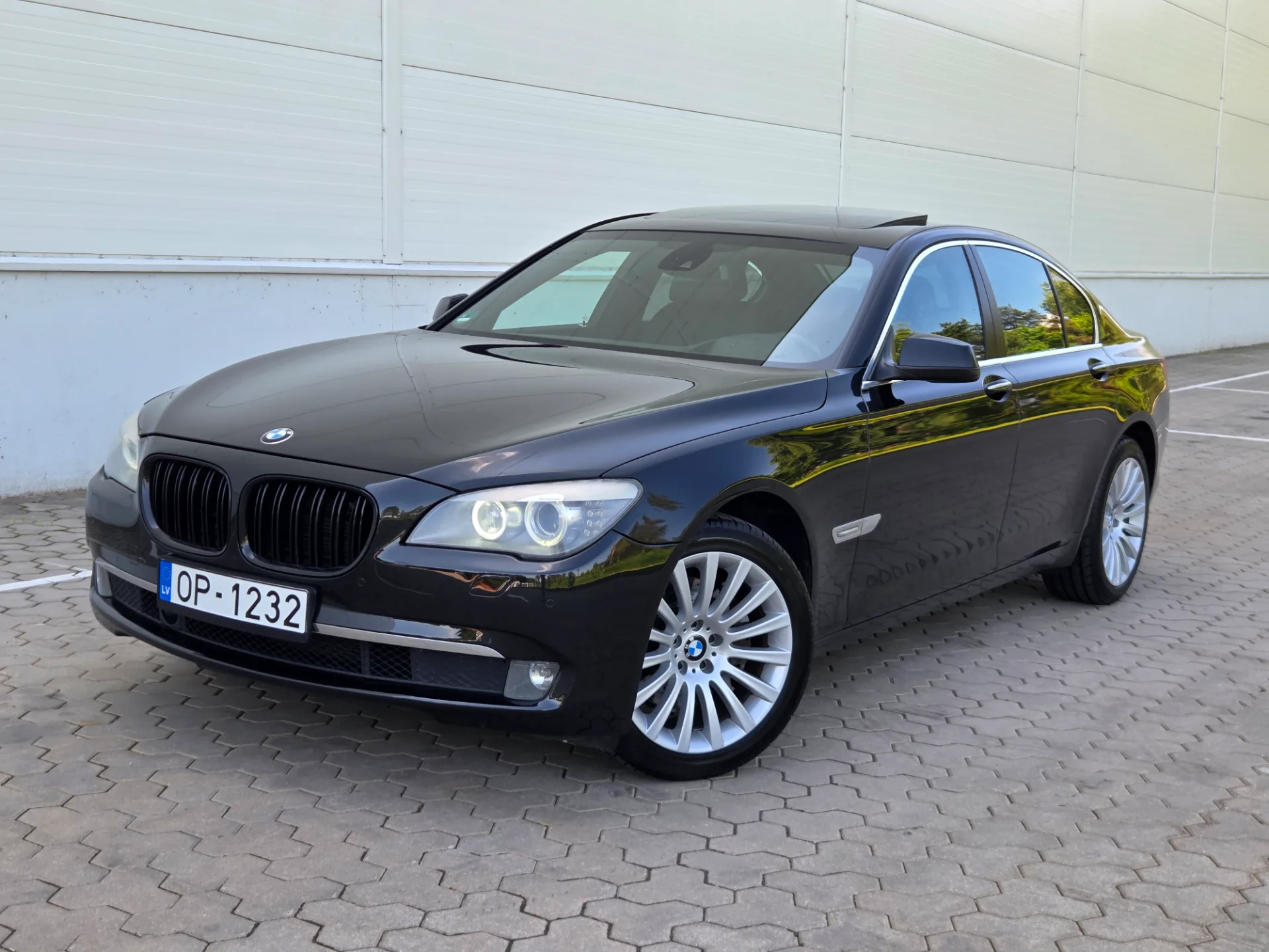 BMW 730, 2011 — 27