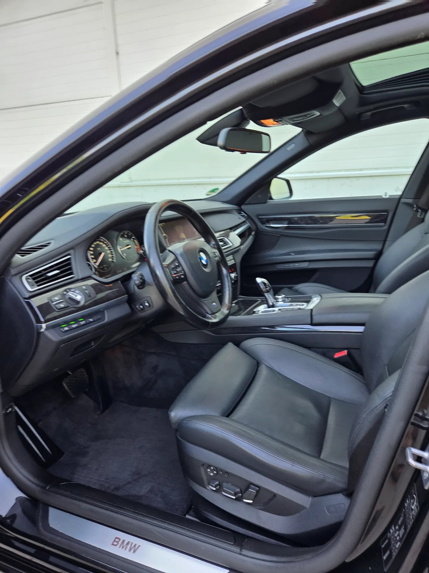 BMW 730, 2011 — 28