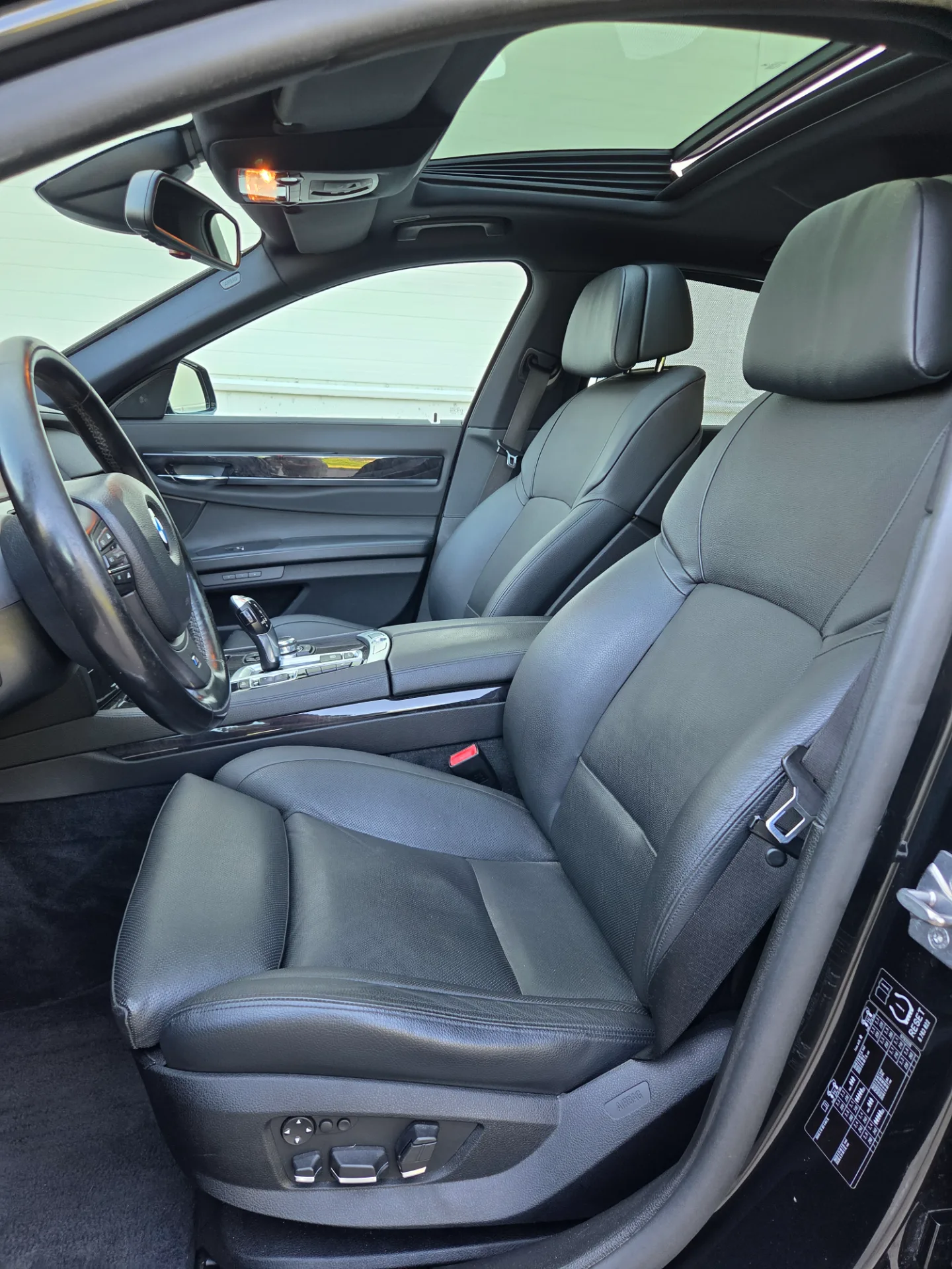 BMW 730, 2011 — 29