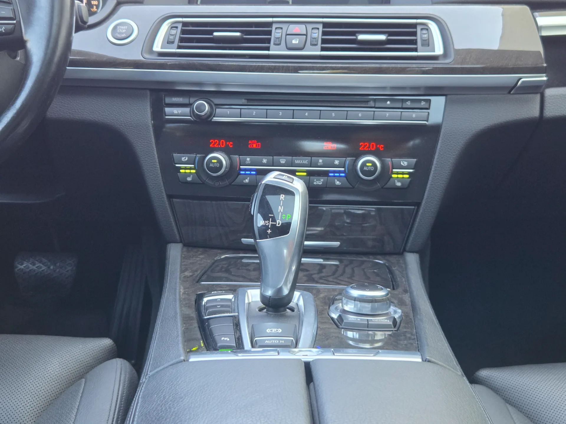 BMW 730, 2011 — 40