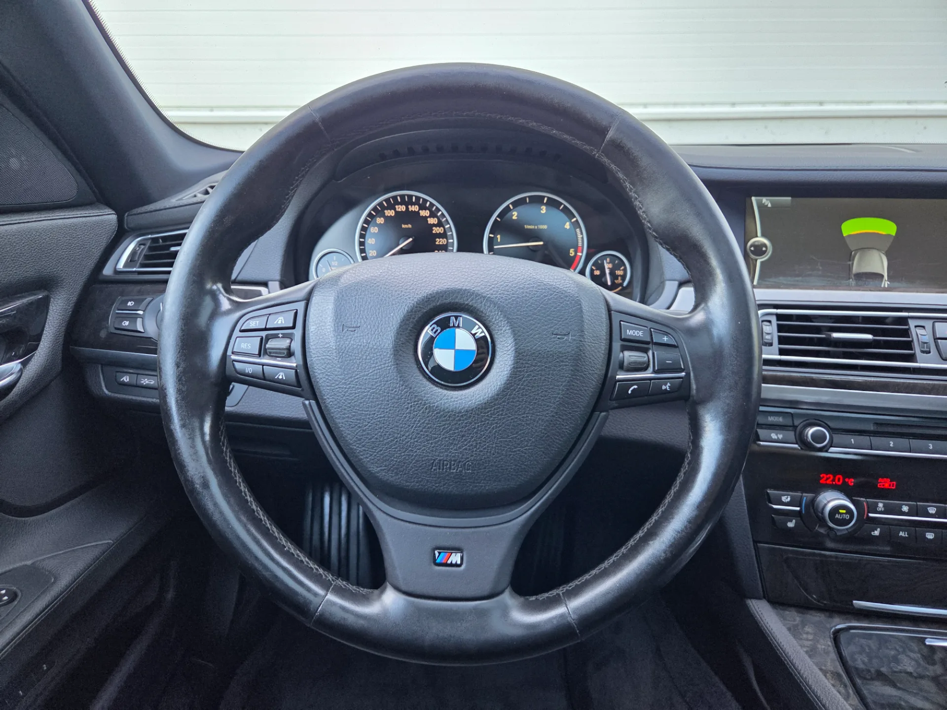 BMW 730, 2011 — 50