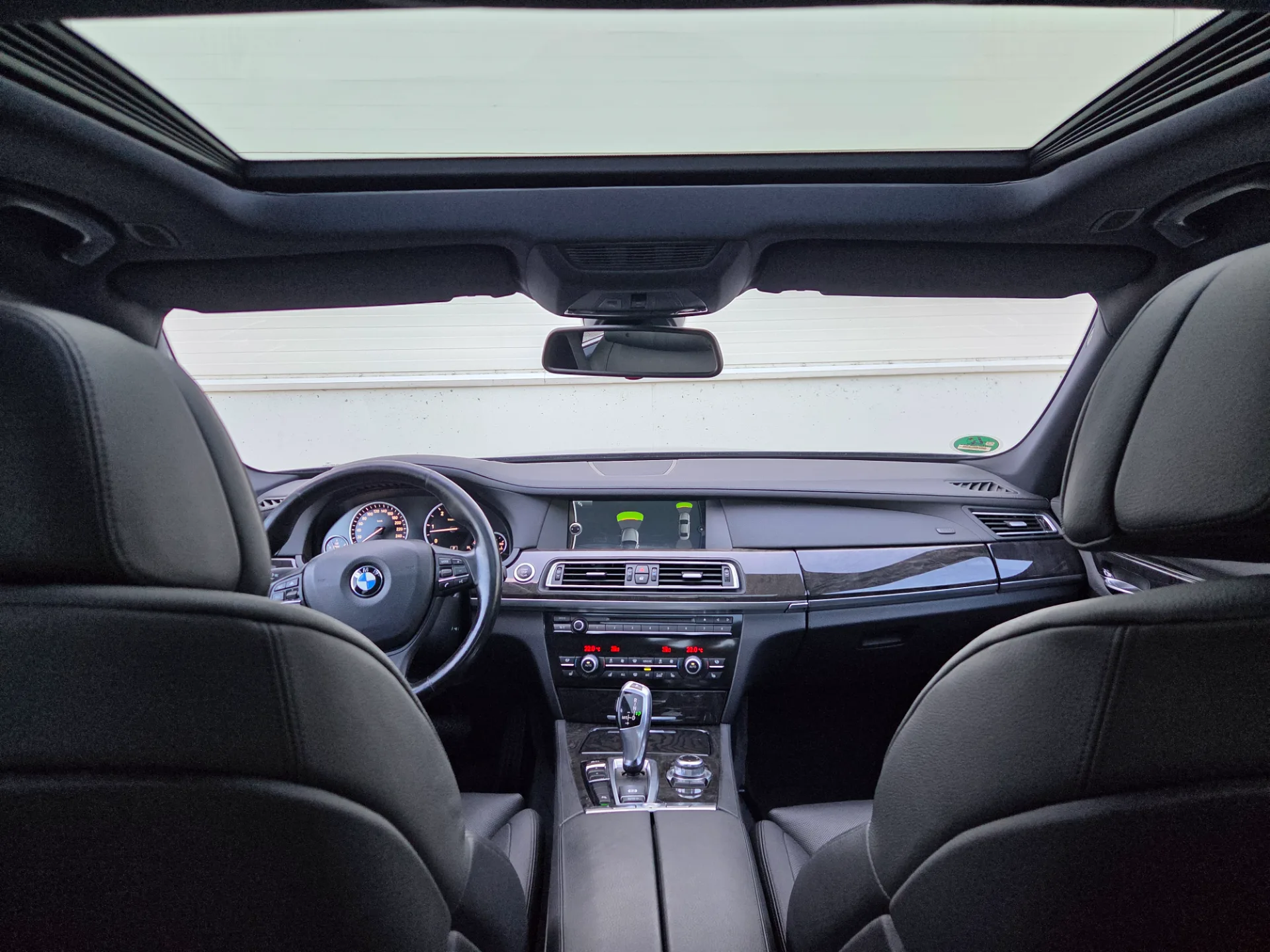 BMW 730, 2011 — 53