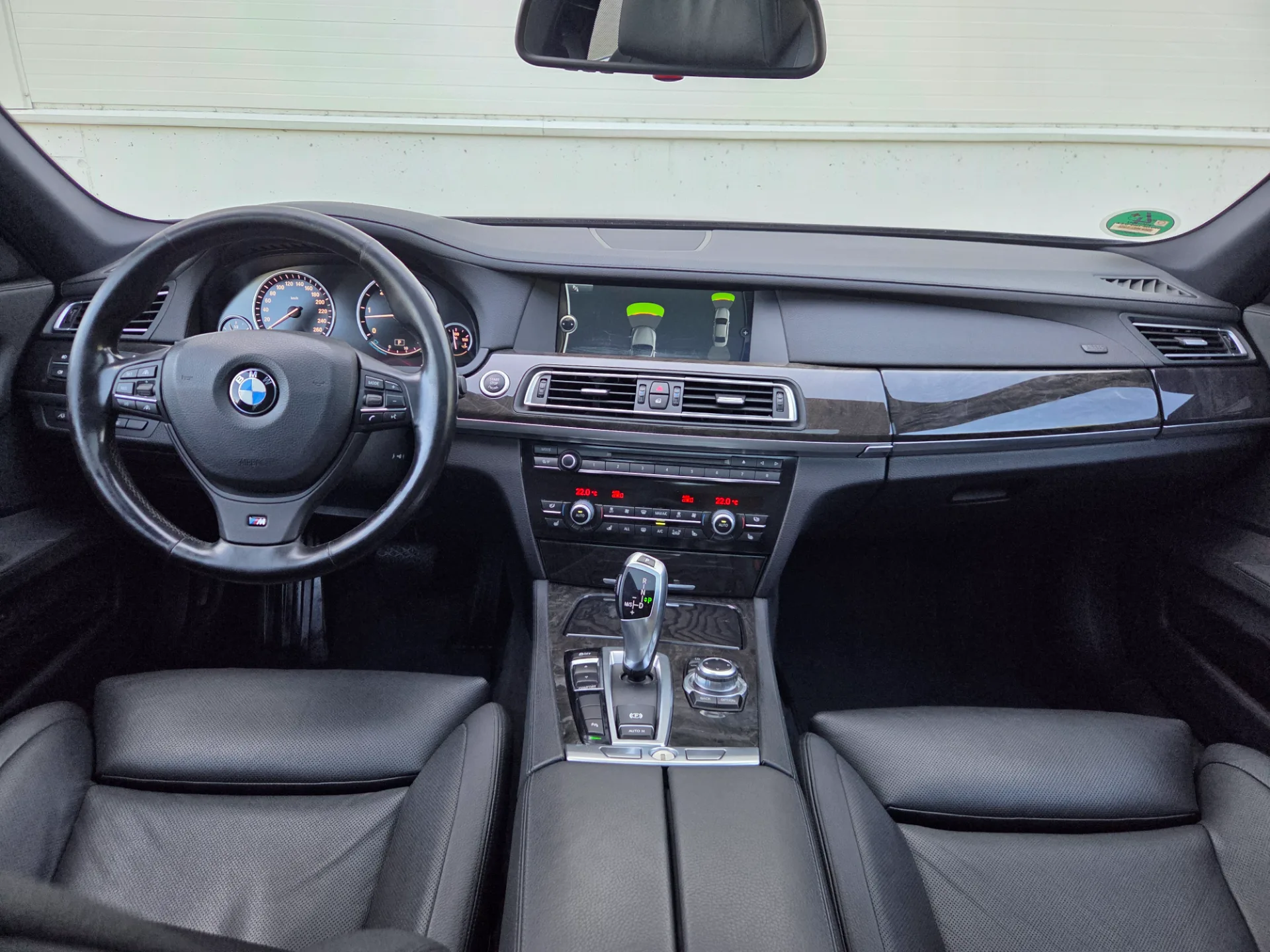 BMW 730, 2011 — 54