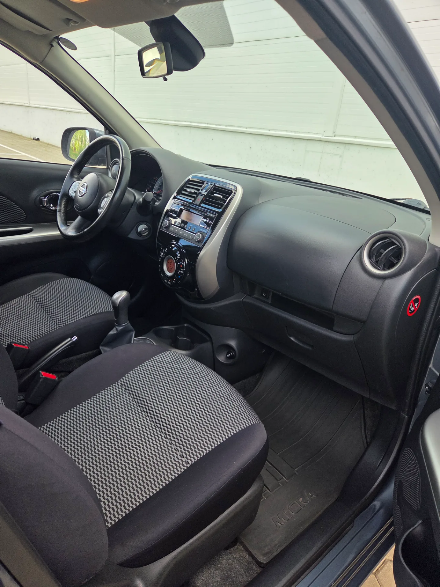 Nissan Micra, 2015 — 22