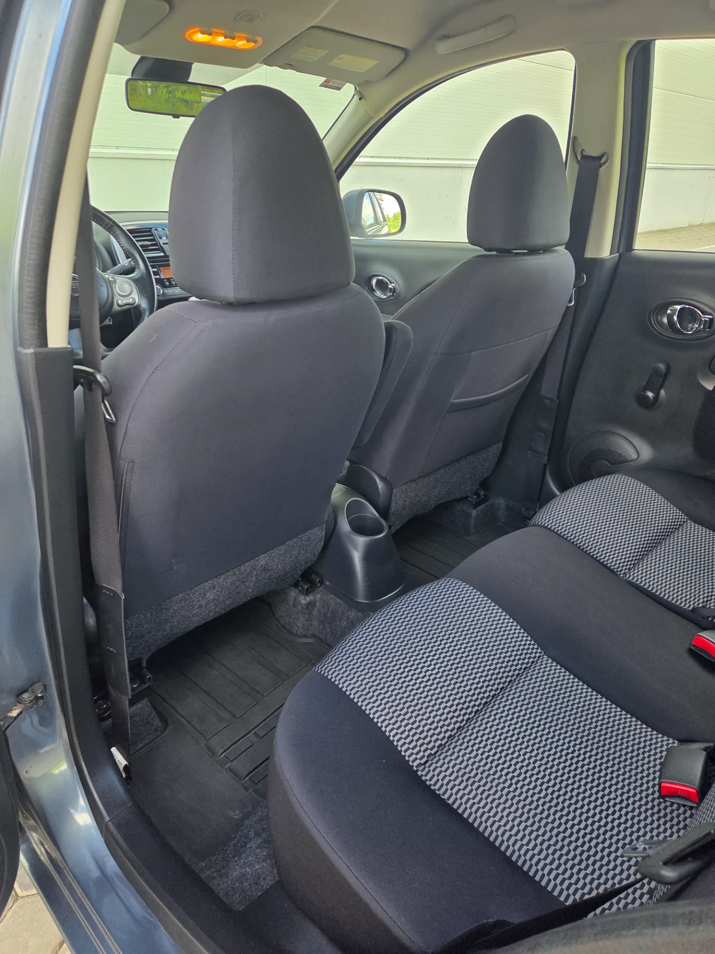 Nissan Micra, 2015 — 25