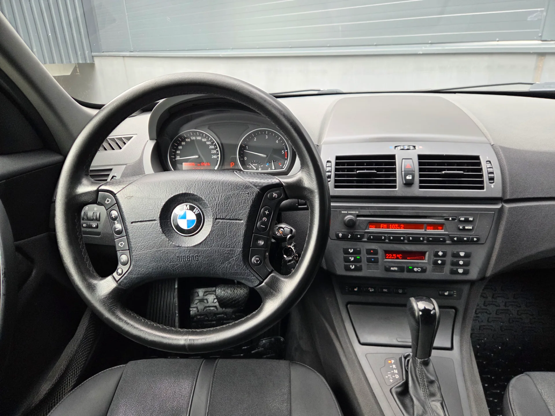 Bmw X3, 2004 — 28
